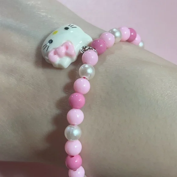 Hello Kitty Pink and White Charm Bracelet - Picture 3 of 4